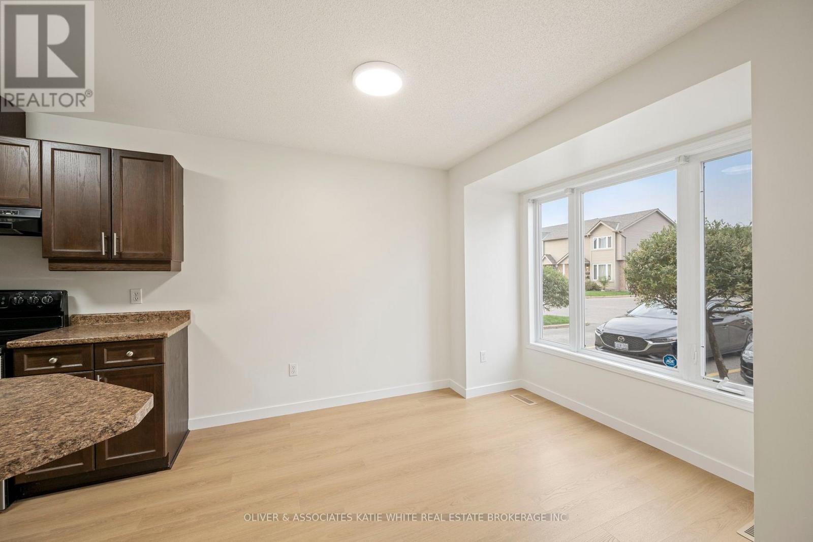 20 - 1600 MICKLEBOROUGH DRIVE, London North (North I) — photo 5