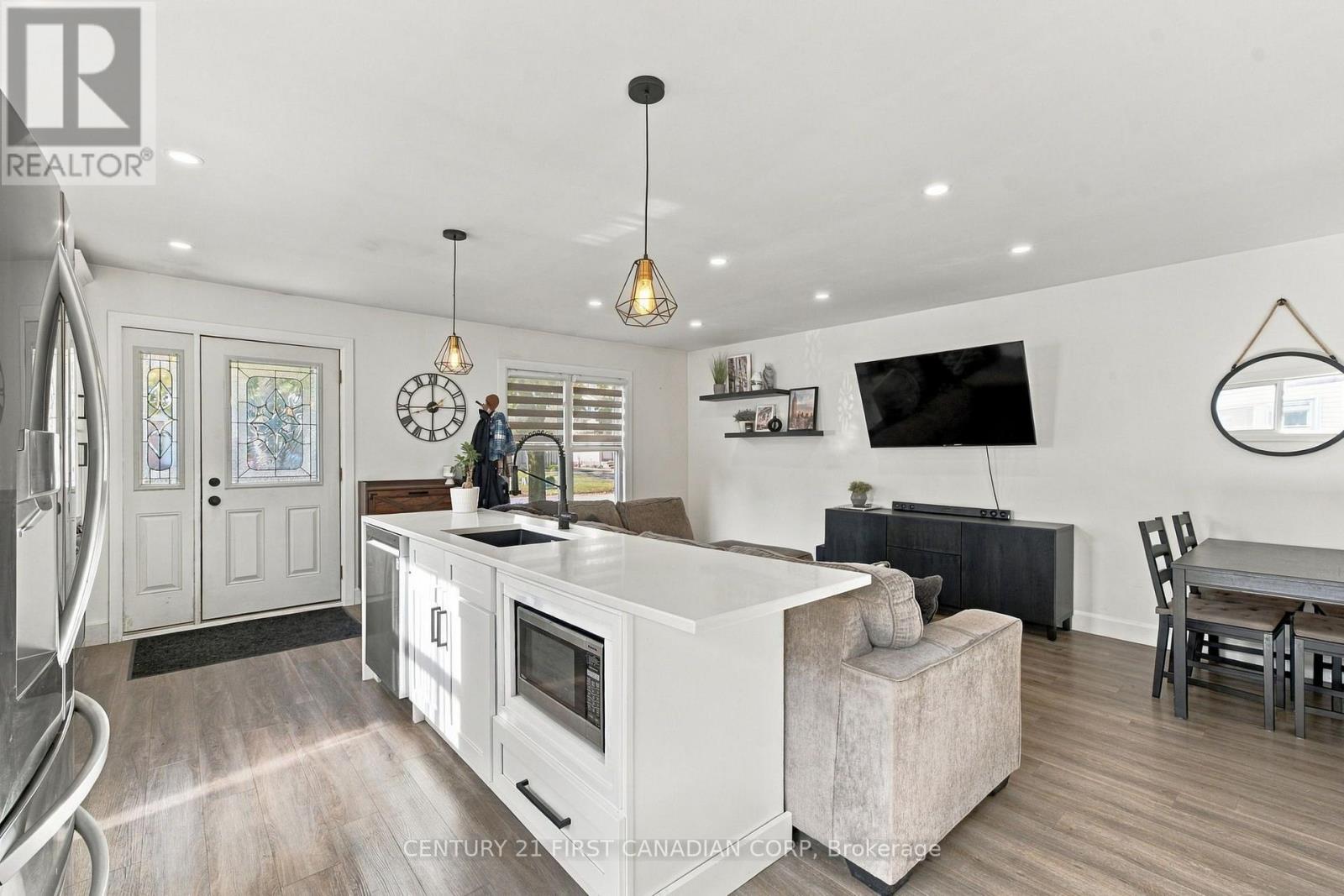 32 BRENNAN DRIVE, Strathroy-Caradoc (NW) — photo 7