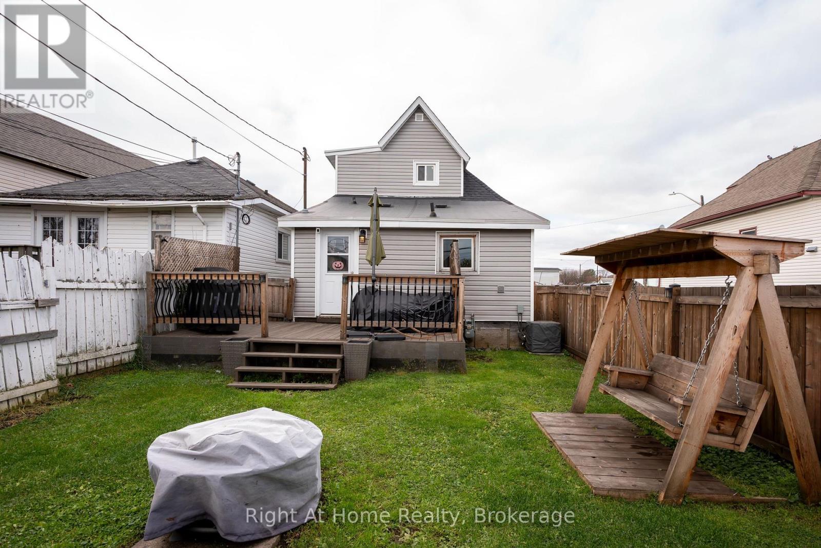 828 MCINTOSH STREET, Thunder Bay (East End) — photo 8