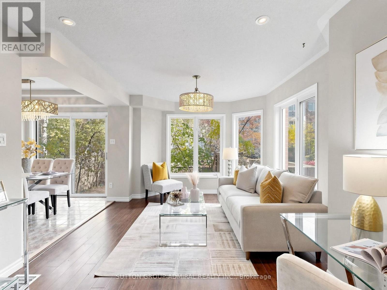 154 - 18 CLARK AVENUE W, Vaughan (Crestwood-Springfarm-Yorkhill)