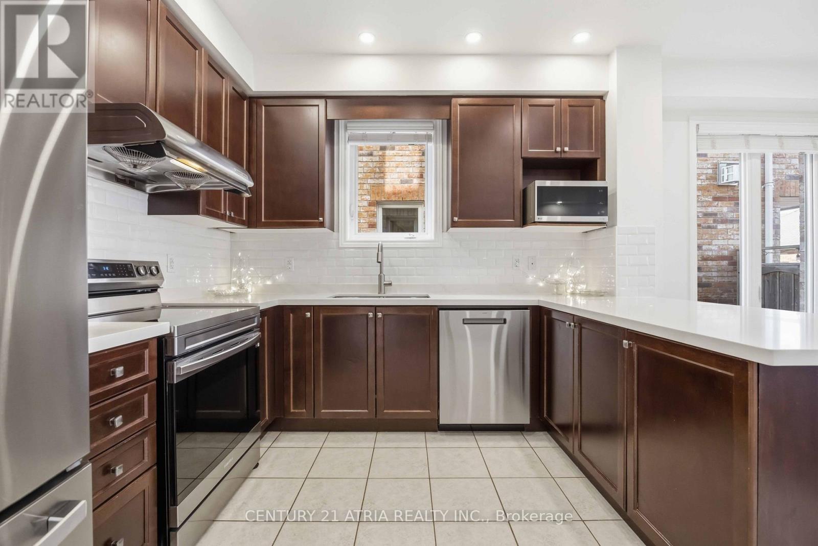 218 CORNELL PARK AVENUE, Markham (Cornell) — photo 11