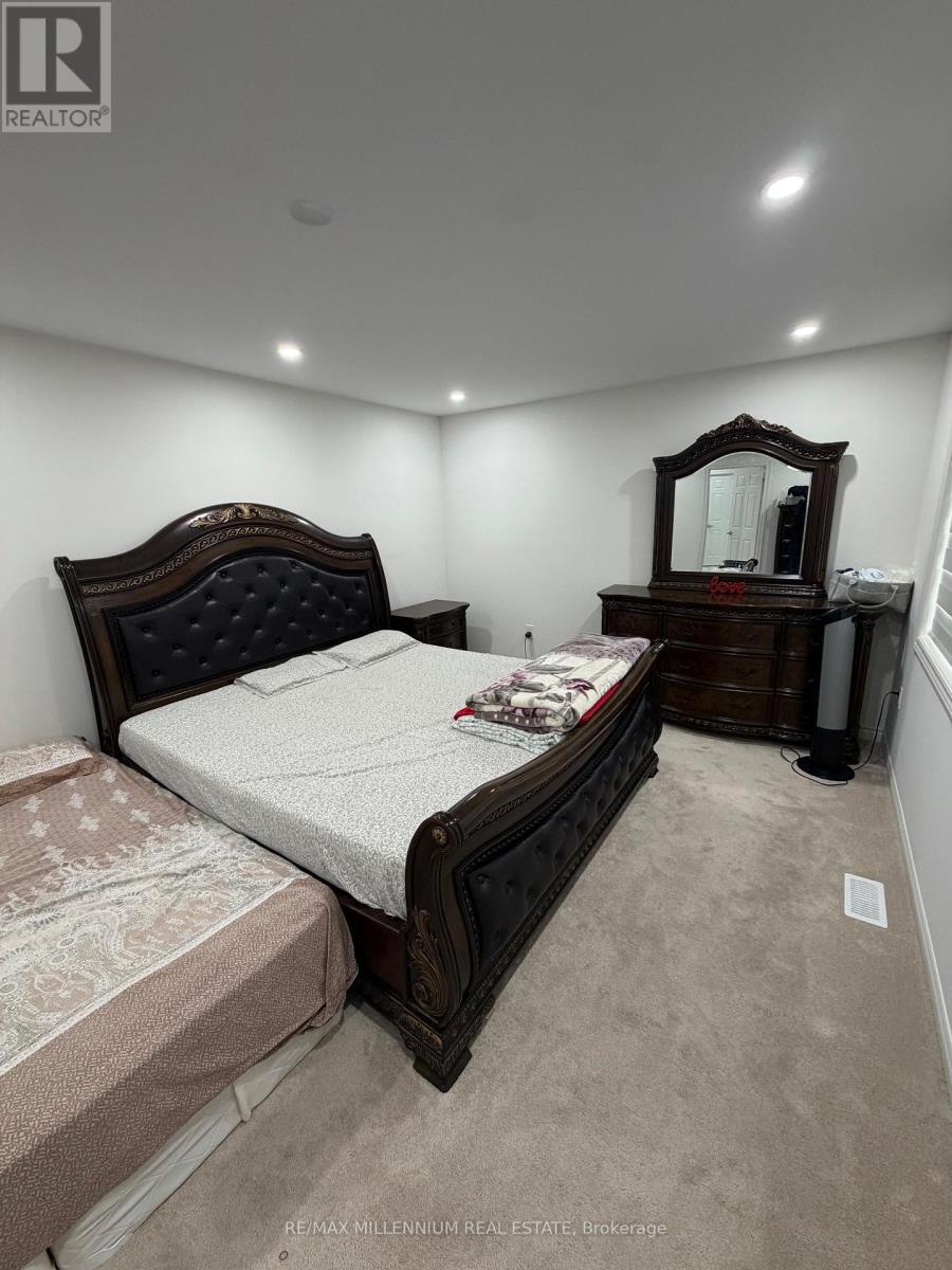 52 Sparrow Way, Adjala-Tosorontio photo 3