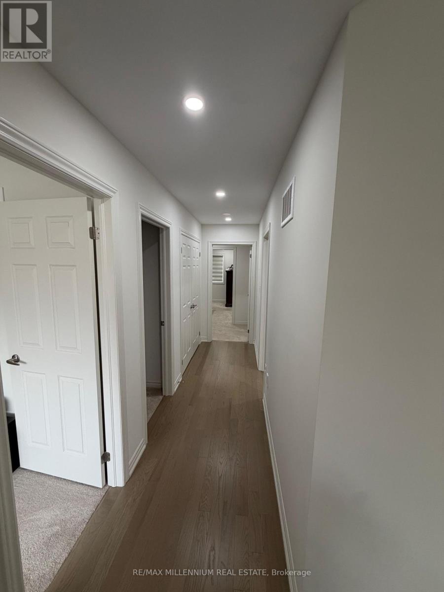 52 Sparrow Way, Adjala-Tosorontio photo 6