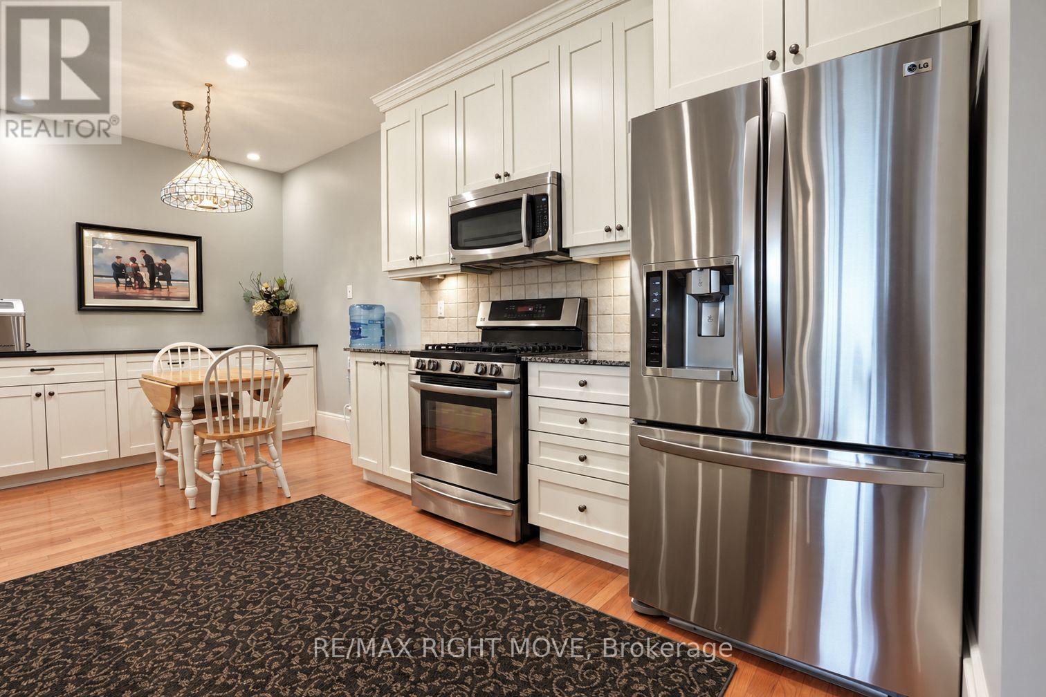 105-140 Cedar Island Road, Orillia photo 13