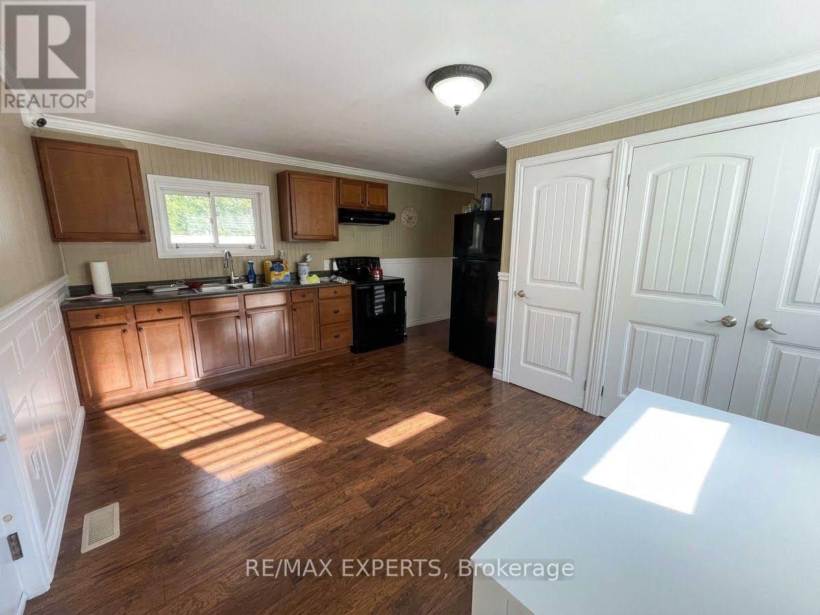 48 49th Street, Wasaga Beach photo 3
