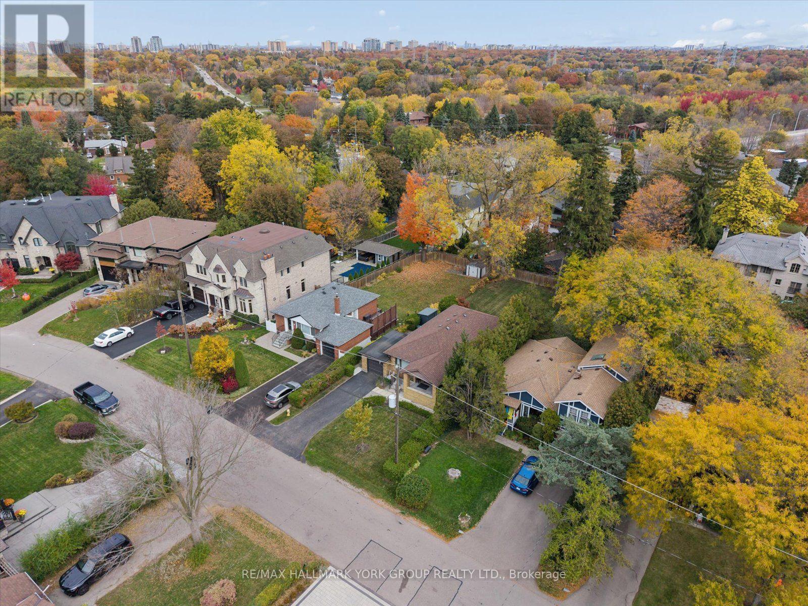 37 AGAR CRESCENT, Toronto (Islington-City Centre West) — photo 4