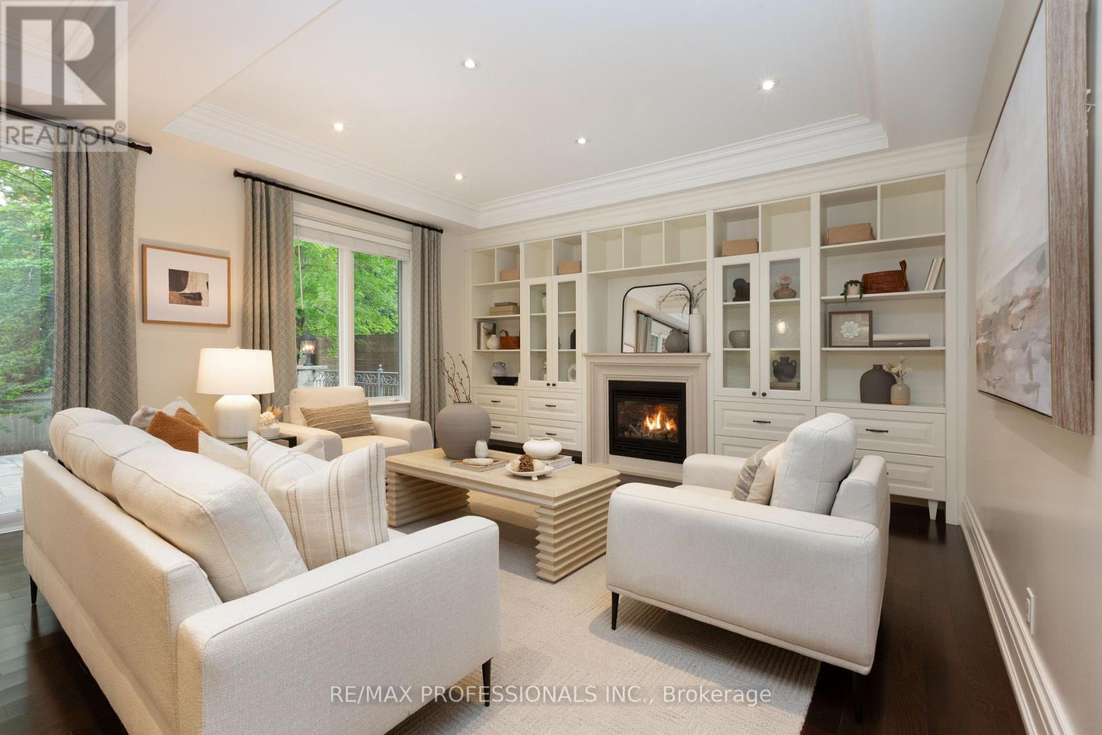 18 HILLCROFT DRIVE - 15