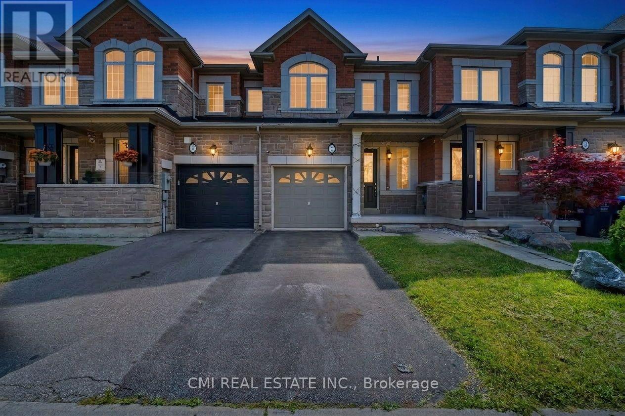 7 DUFAY ROAD, Brampton (Northwest Brampton)