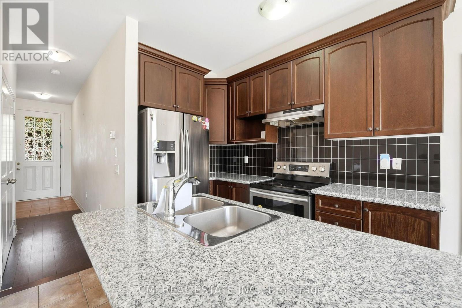 7 DUFAY ROAD, Brampton (Northwest Brampton) — photo 10