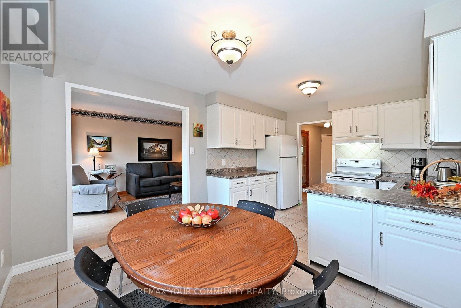 85 Fred Cook Drive, Bradford West Gwillimbury photo 17