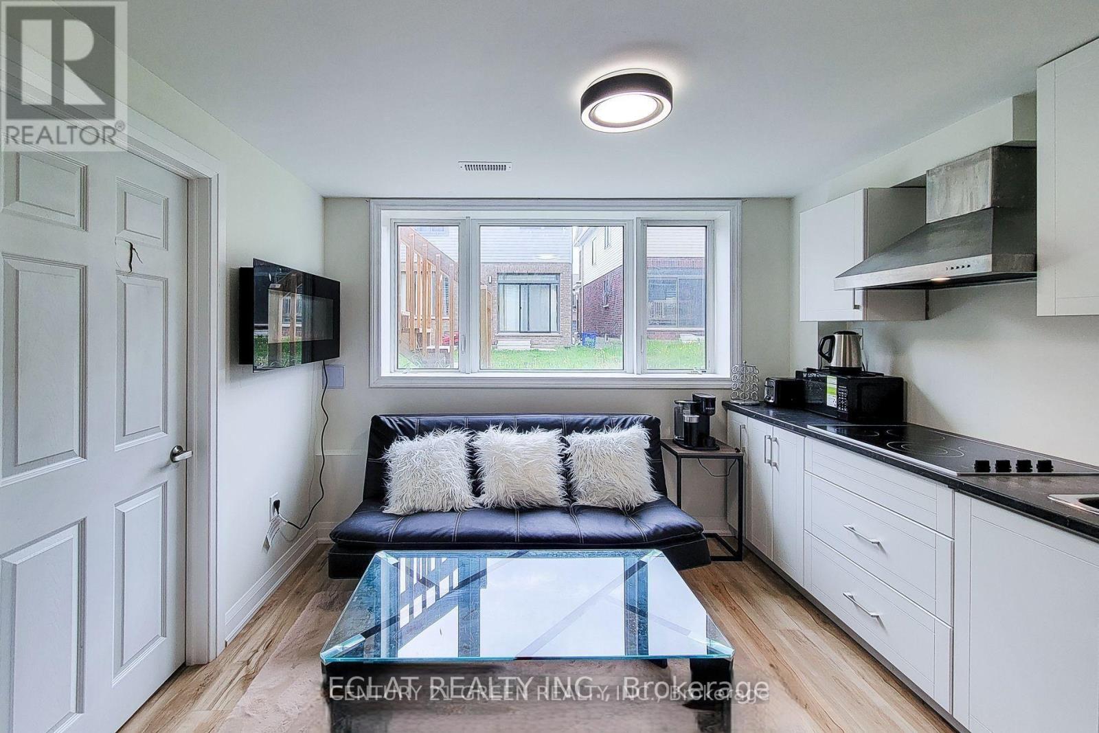 175 SPITFIRE - LOWER DRIVE, Hamilton (Mount Hope) — photo 4