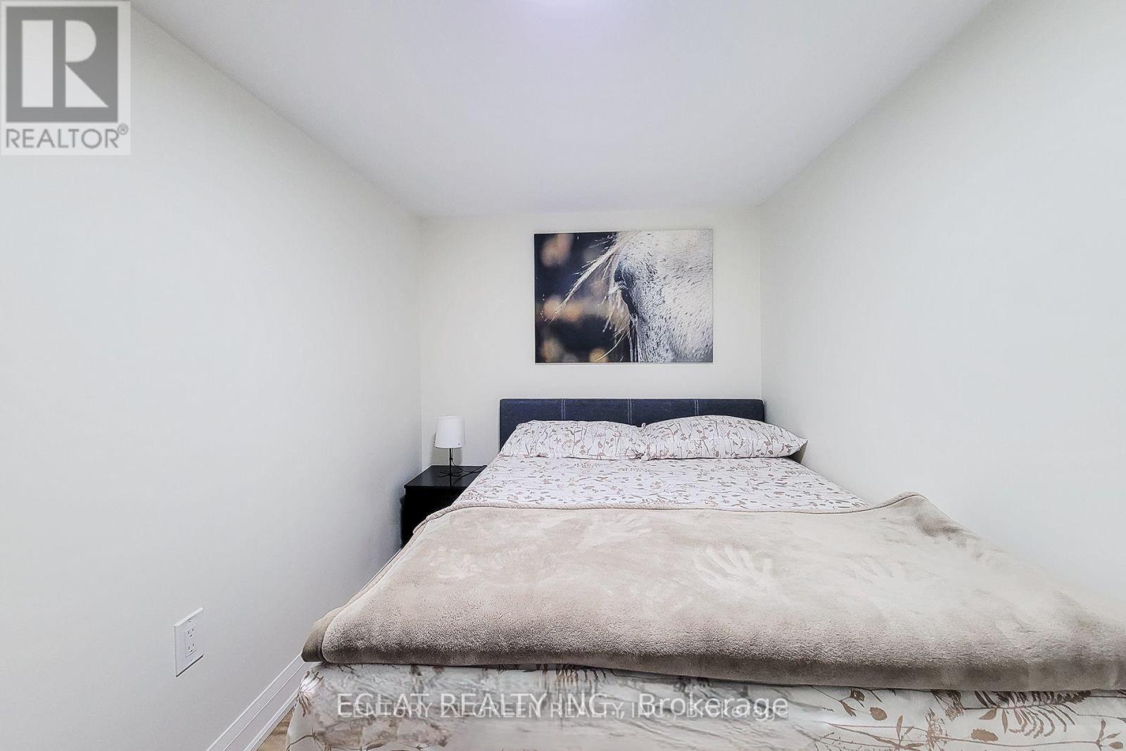 175 SPITFIRE - LOWER DRIVE, Hamilton (Mount Hope) — photo 9