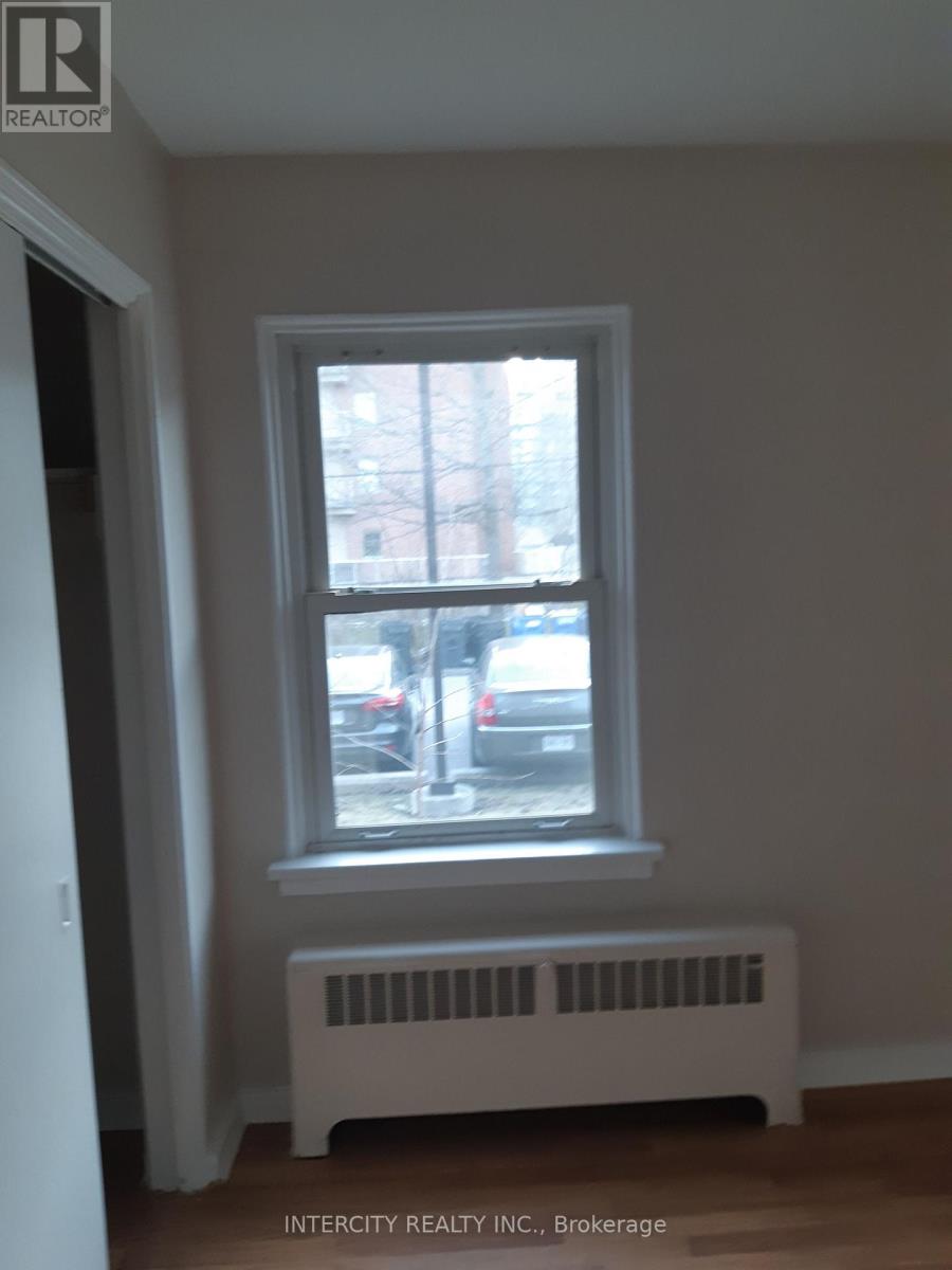 P22 - 5150 WYANDOTTE STREET E, Windsor — photo 8