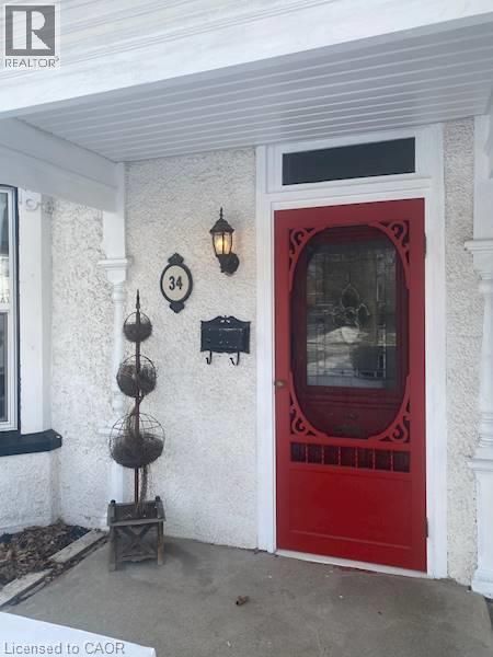 34 CHISHOLM Street — photo 2