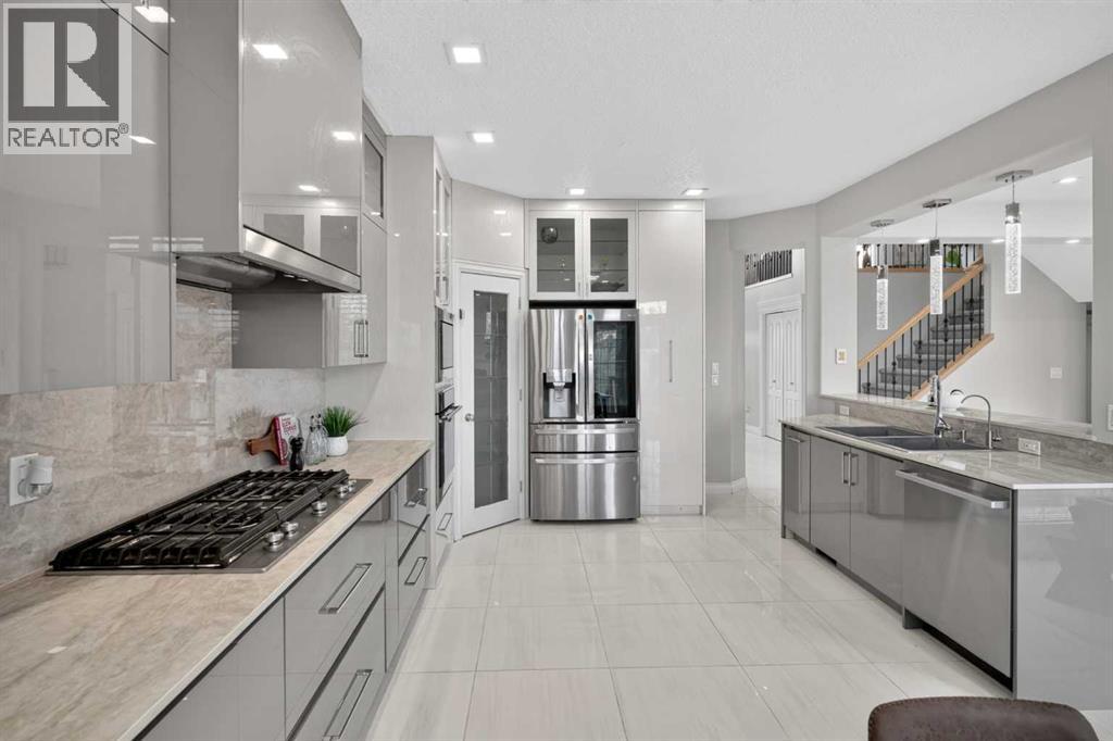 1433 Strathcona Drive SW, Calgary — photo 16