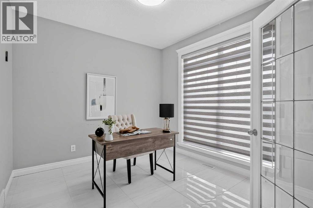 1433 Strathcona Drive SW, Calgary — photo 5