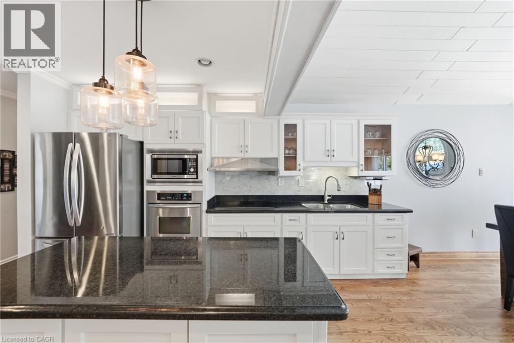 2101 EDINBURGH Drive, Burlington — photo 6