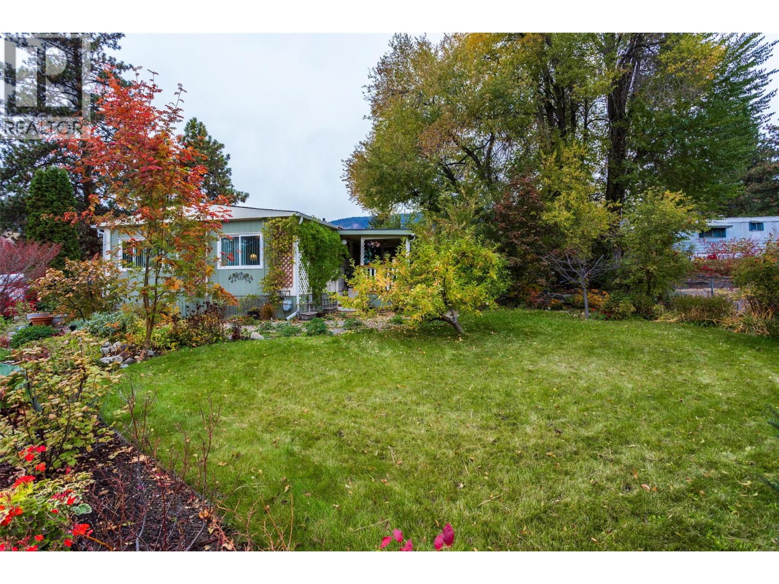 12 1999 Hwy 97 Highway South, West Kelowna