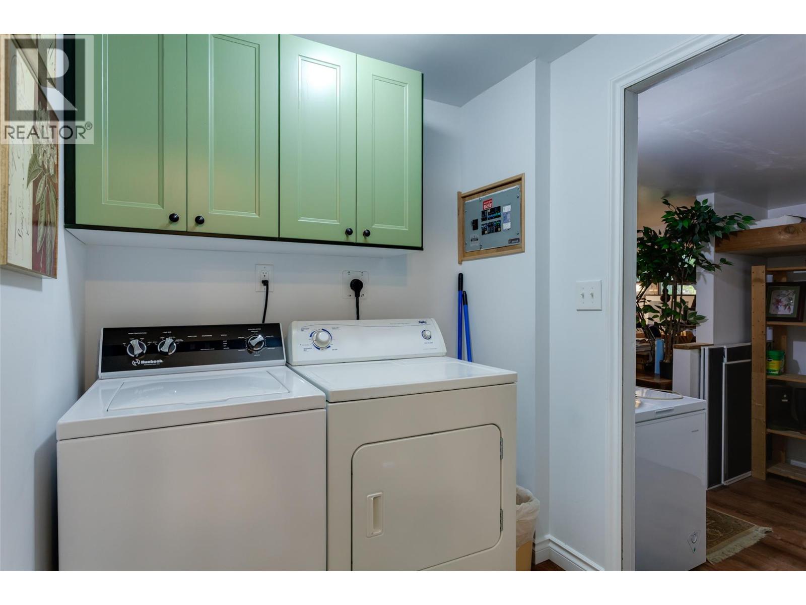12 1999 Hwy 97 Highway South, West Kelowna