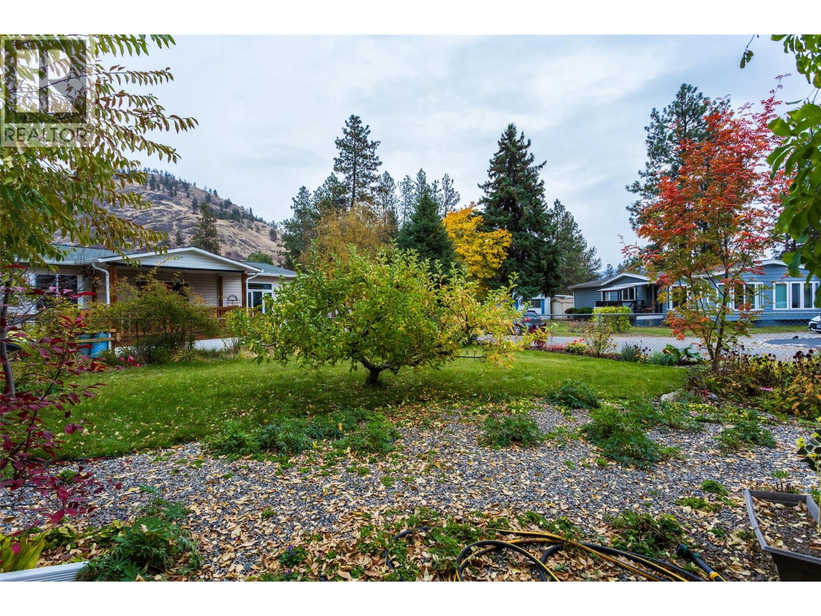 12 1999 Hwy 97 Highway South, West Kelowna