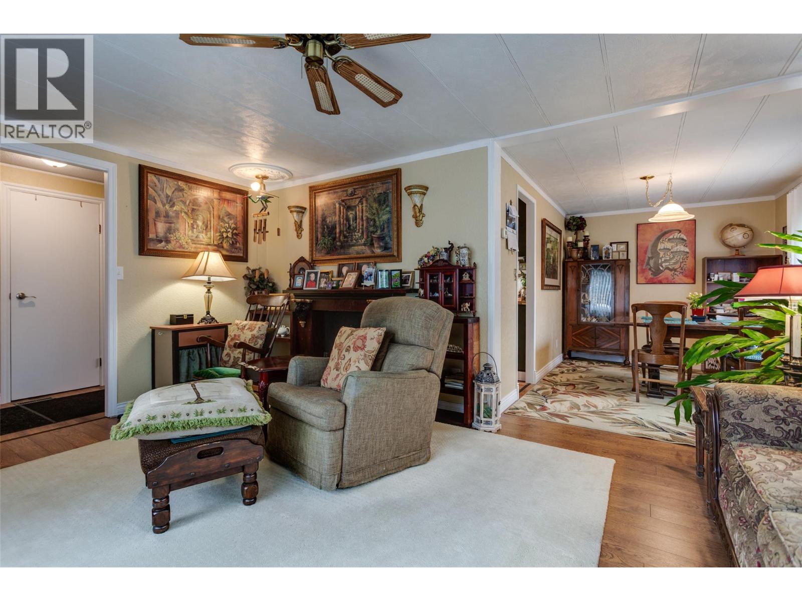 12 1999 Hwy 97 Highway South, West Kelowna