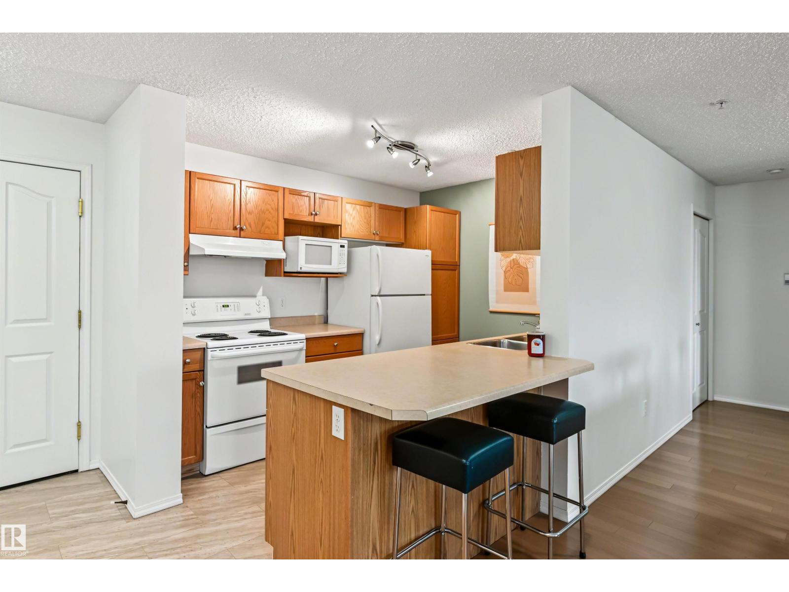 #109 10511 42 AV NW, Edmonton — photo 13