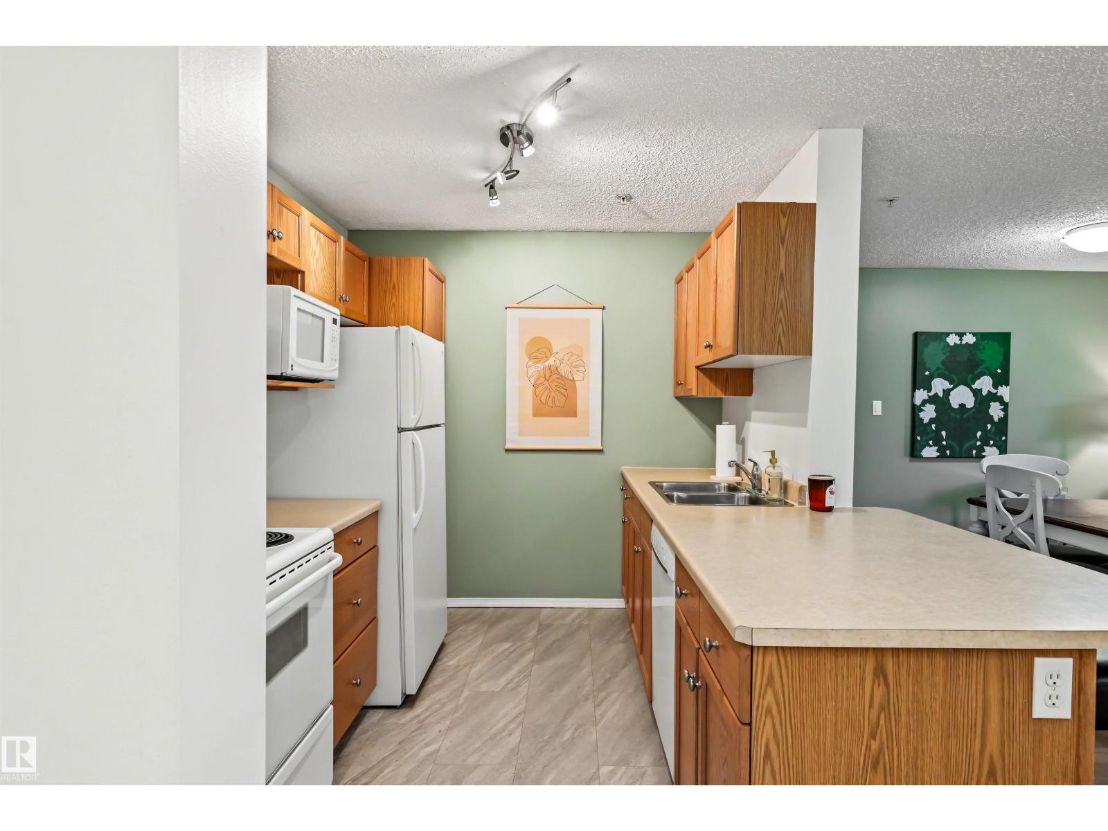 #109 10511 42 AV NW, Edmonton — photo 3