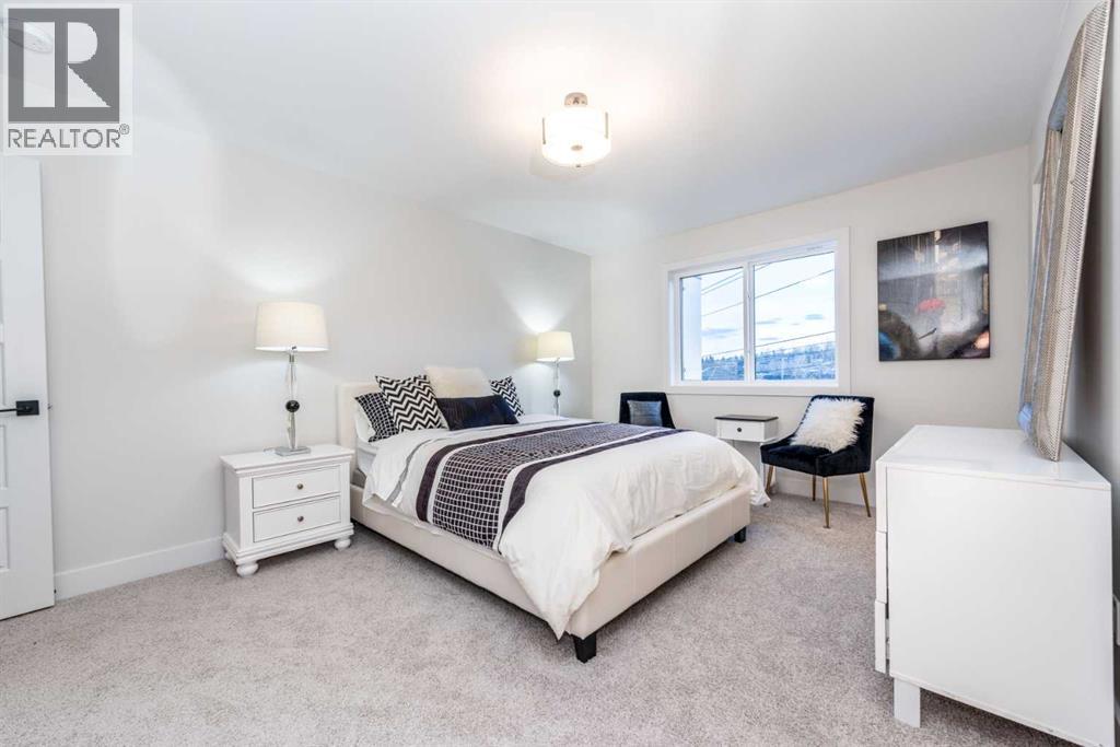 2, 2635 1 Avenue NW, Calgary — photo 30