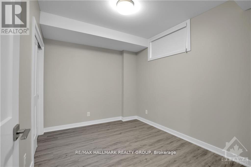 B - 318 MONA AVENUE, Ottawa — photo 10