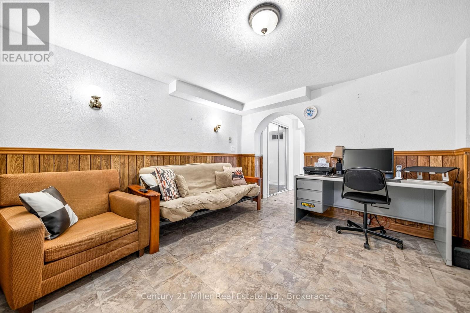 347 KENILWORTH AVENUE - 29