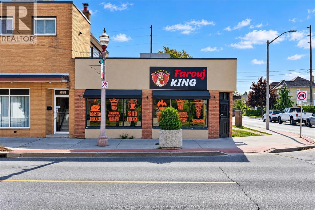 MLS# 26026610: 851 ERIE Street, Windsor, Canada