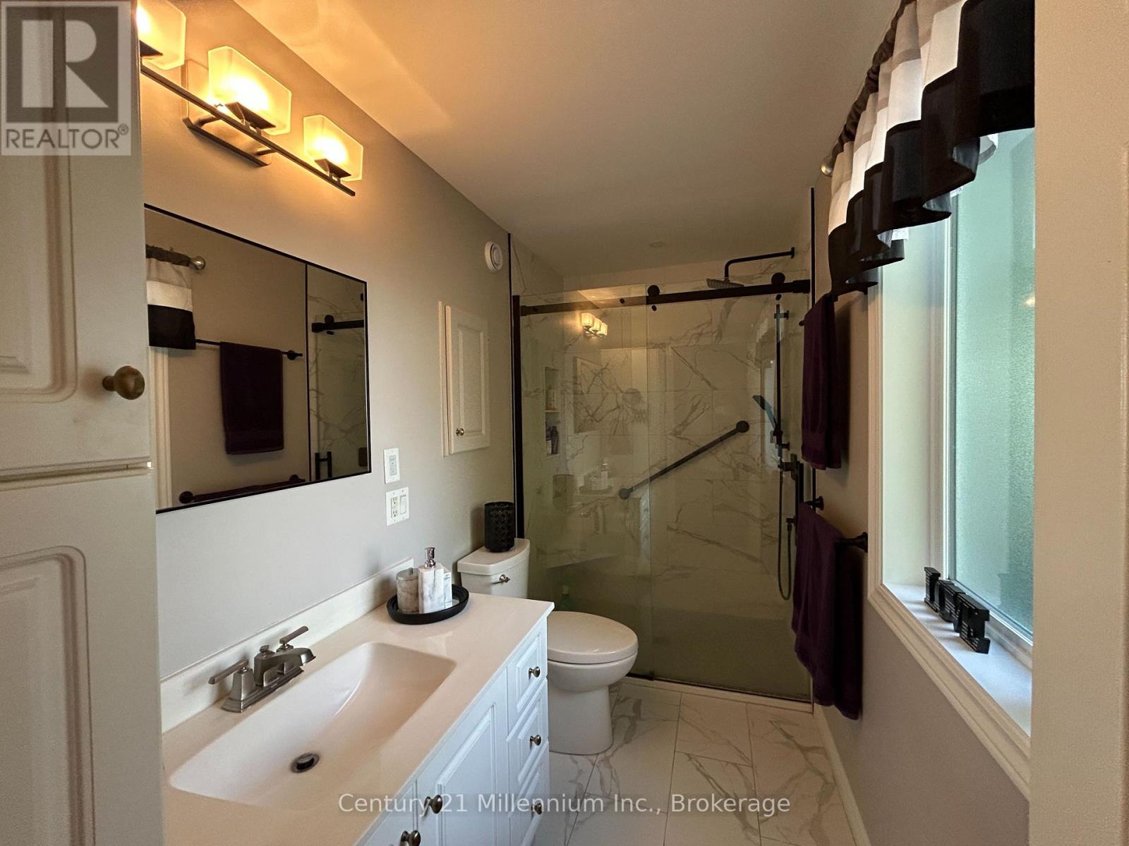 13 Virginia Avenue, Wasaga Beach photo 10