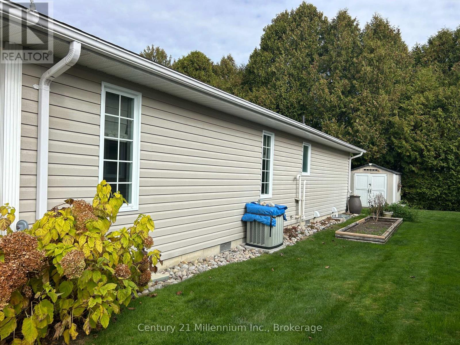 13 Virginia Avenue, Wasaga Beach photo 12