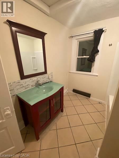 5 BRUCE Street Unit# Upper, Cambridge — photo 5