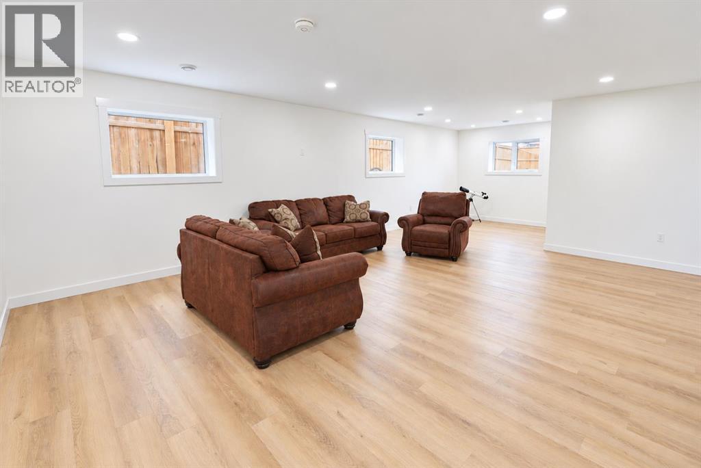 Property photograph 25 for MLS A2355273