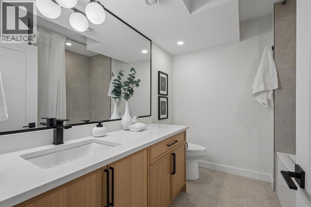 1651 St Andrews Place NW, Calgary — photo 35