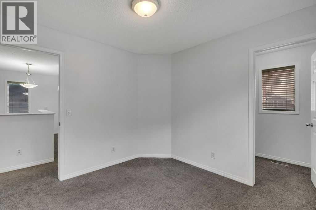 105 Saddlecrest Green NE, Calgary — photo 35