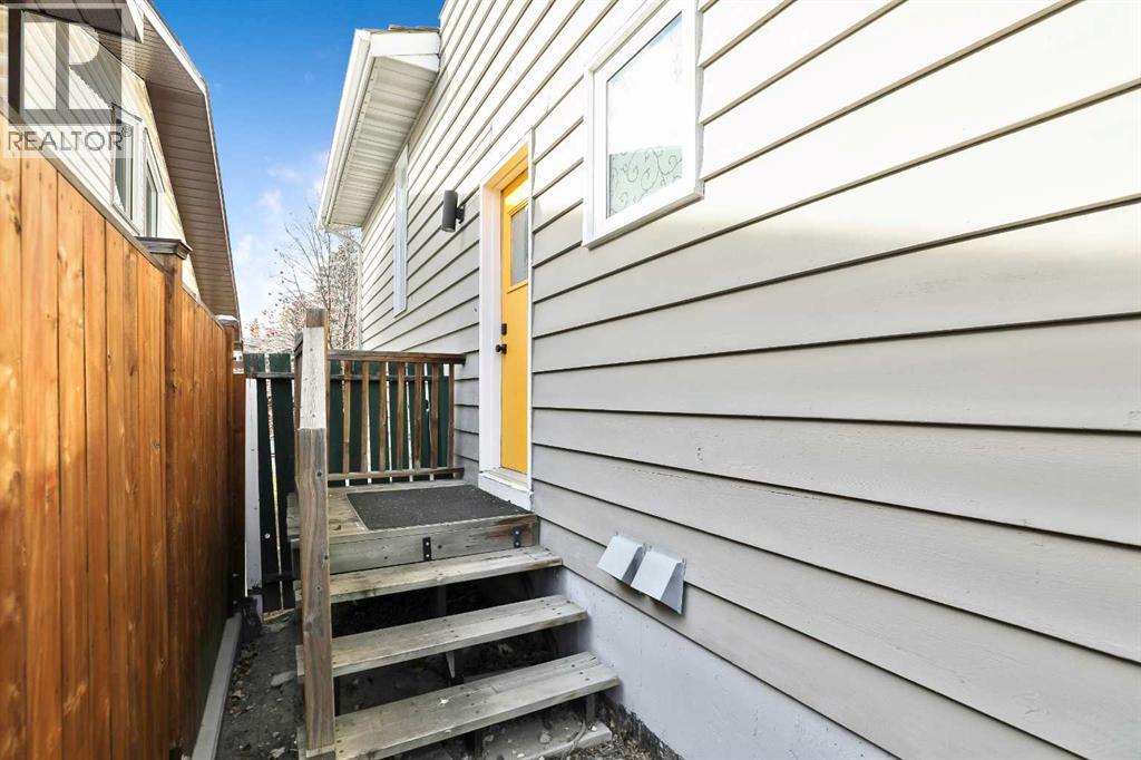 71 Strathclair Rise SW, Calgary — photo 26