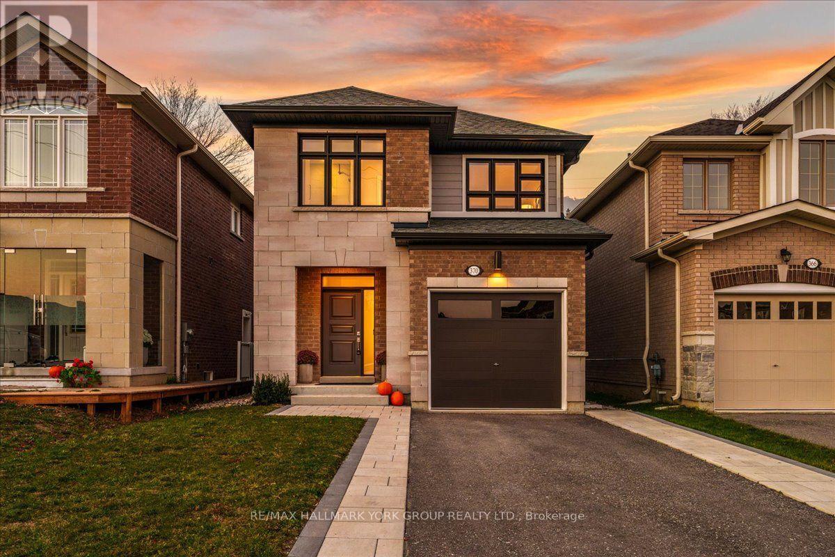 370 RITAS AVENUE, Newmarket (Summerhill Estates)