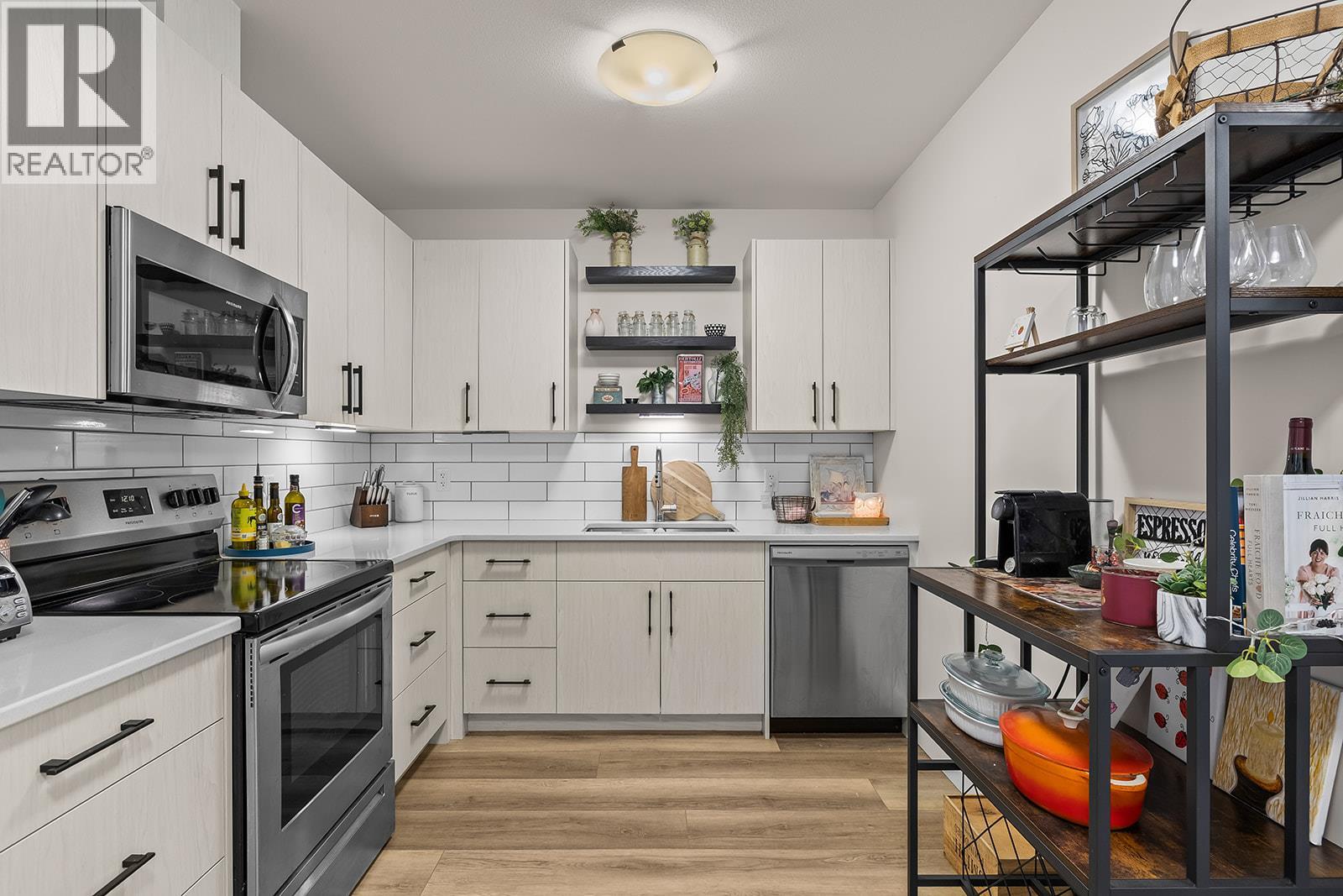  2822 Canyon Crest Drive, West Kelowna