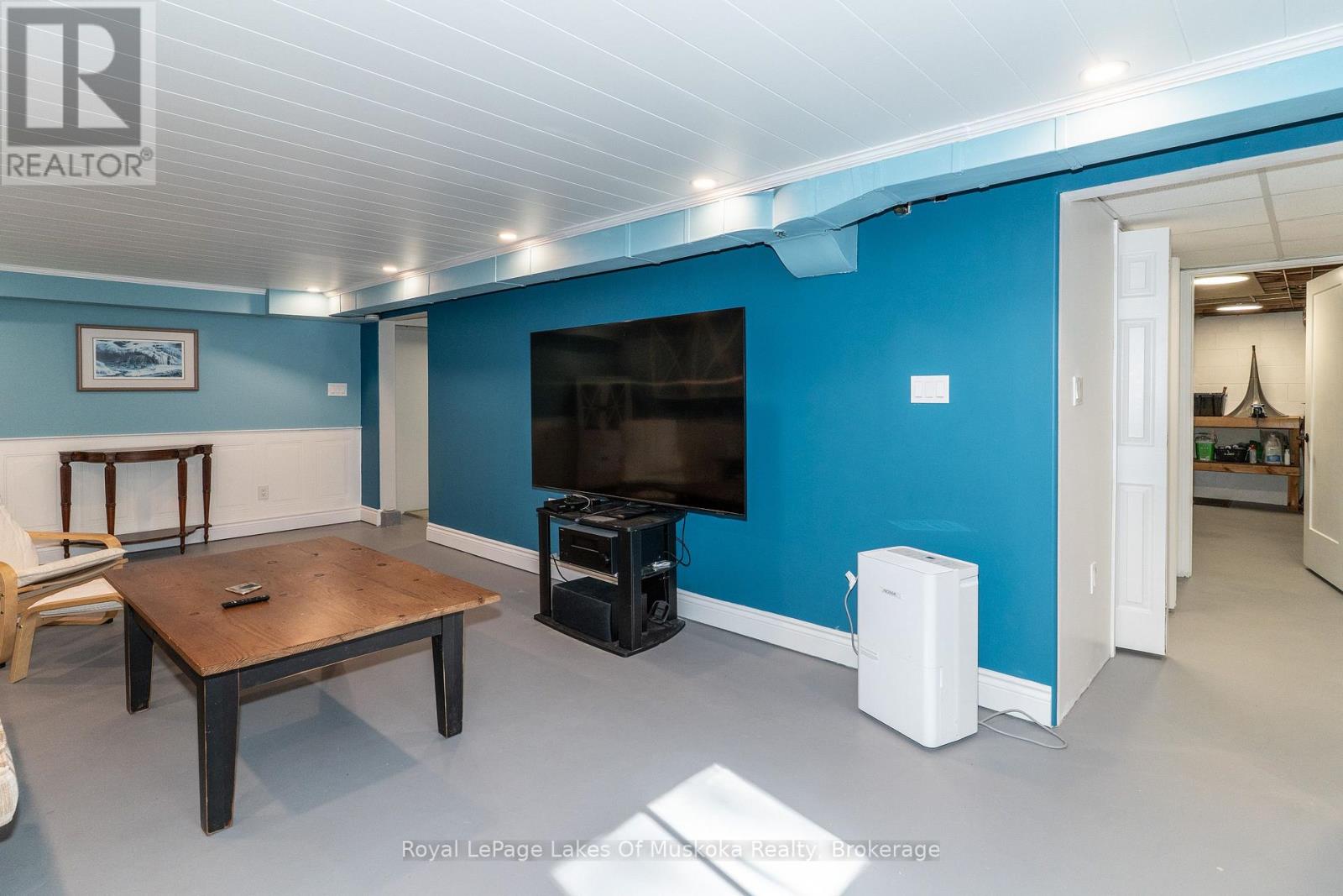 135 DOUGLAS STREET - 37
