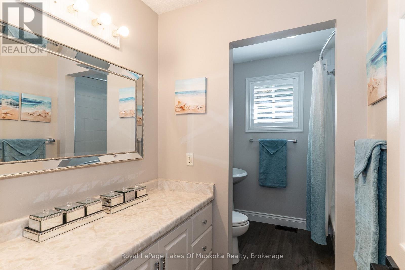 135 DOUGLAS STREET - 31