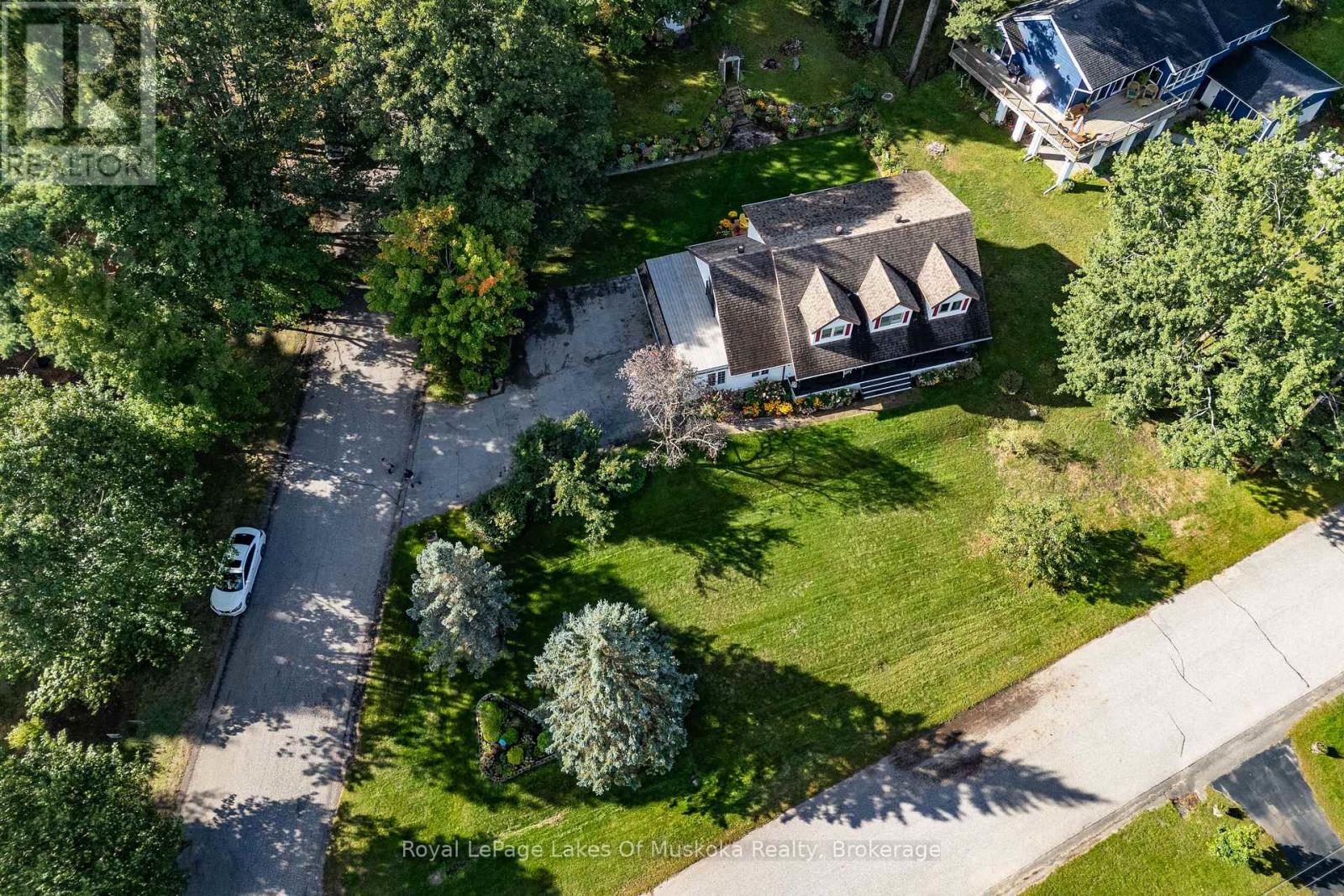 135 DOUGLAS STREET - 41