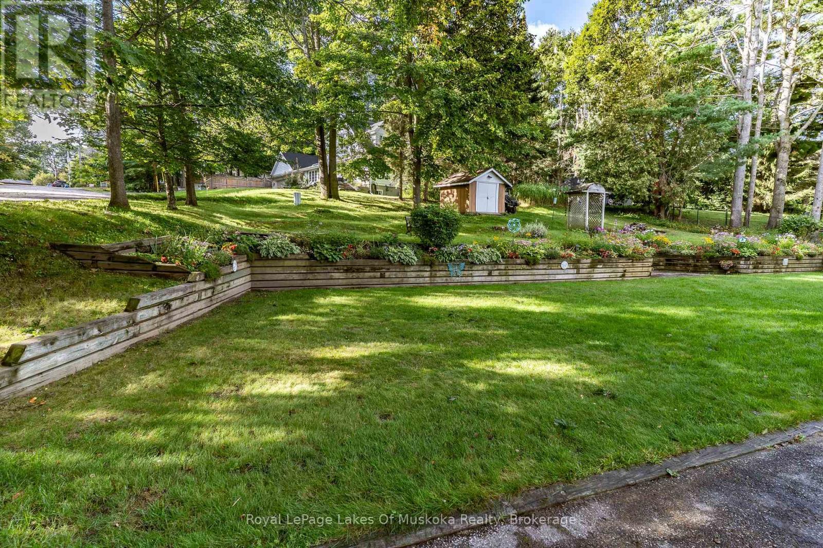 135 DOUGLAS STREET - 47