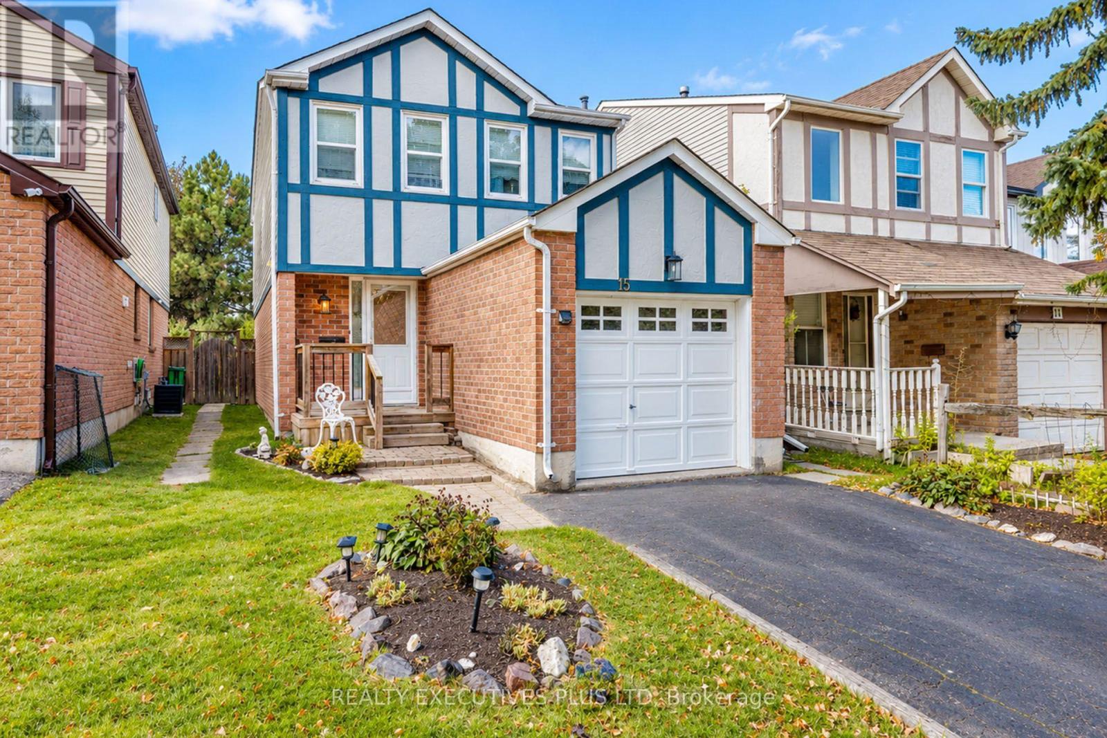 15 MANGROVE ROAD, Brampton (Central Park) — photo 2