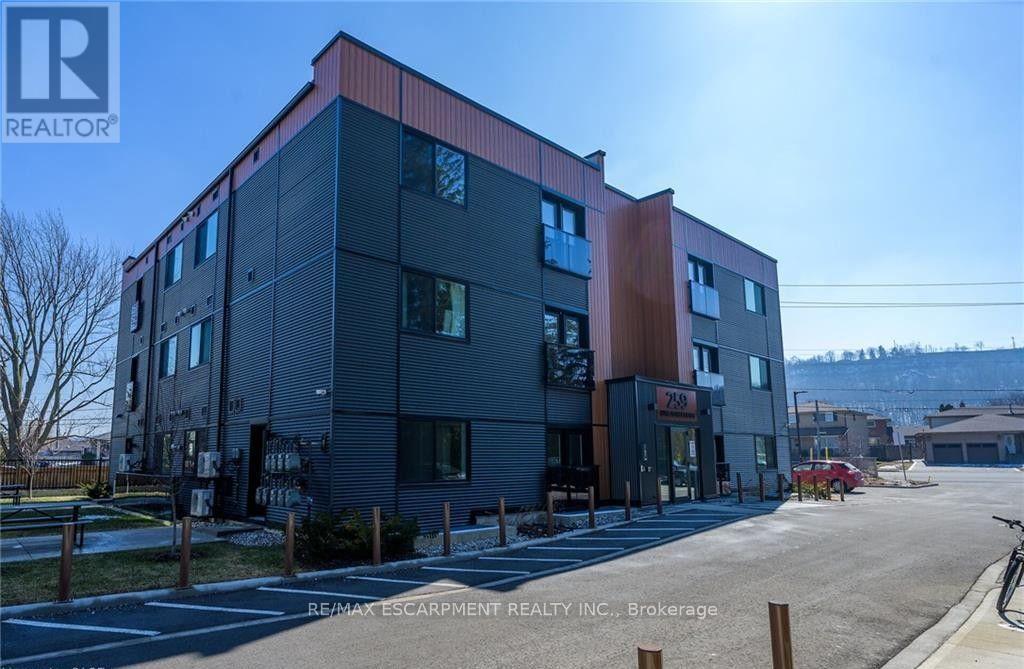 303 - 261 KING STREET E, Hamilton (Beasley) — photo 4