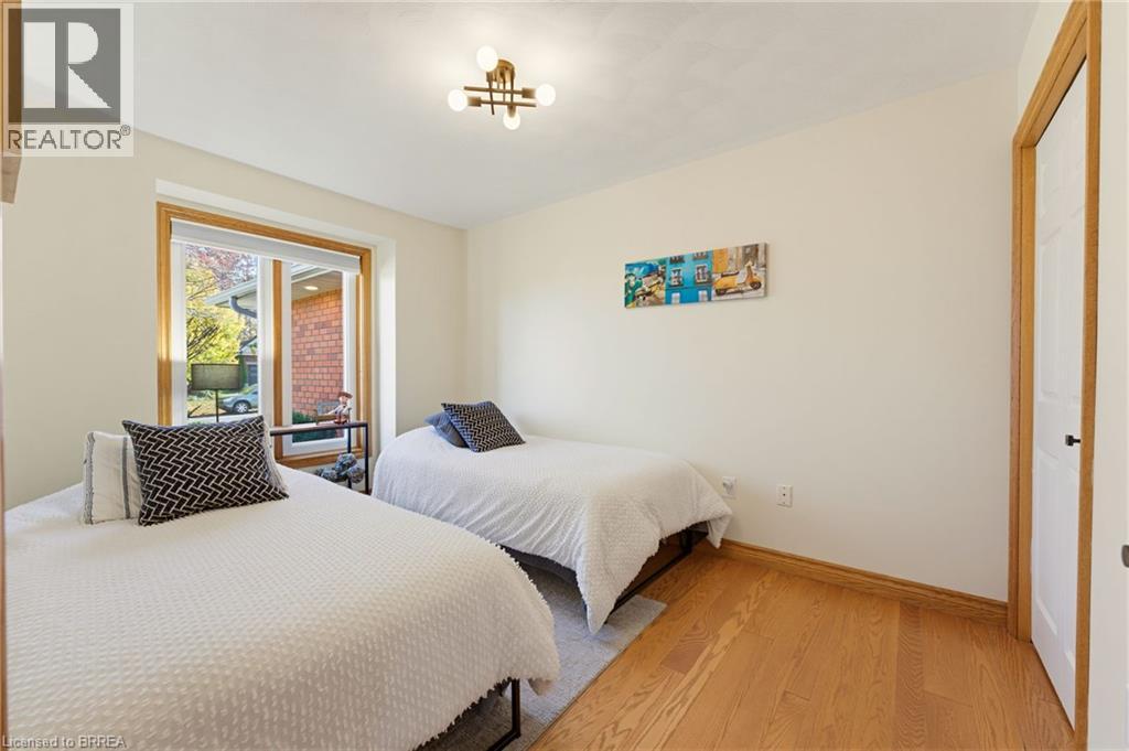 12 MACBRIDE Court - 13