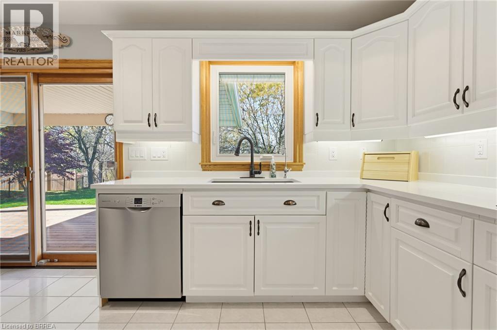 12 MACBRIDE Court - 20