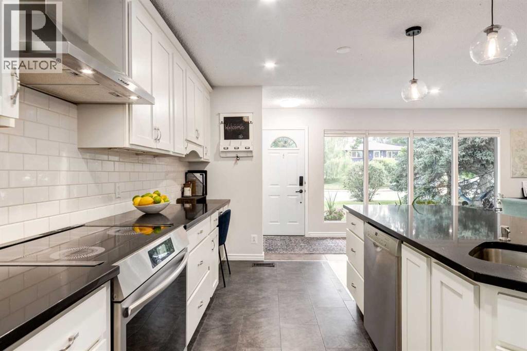 36 Hudson Road NW, Calgary — photo 4