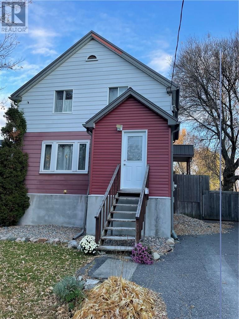 410 Ash Street - 1